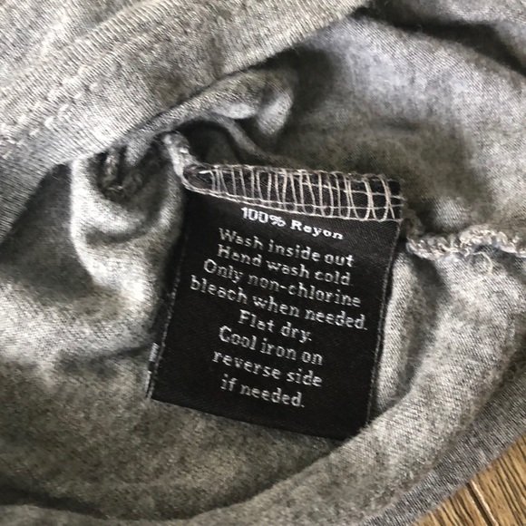 Rock & Republic Gray Pocket Tee - Picture 5 of 5